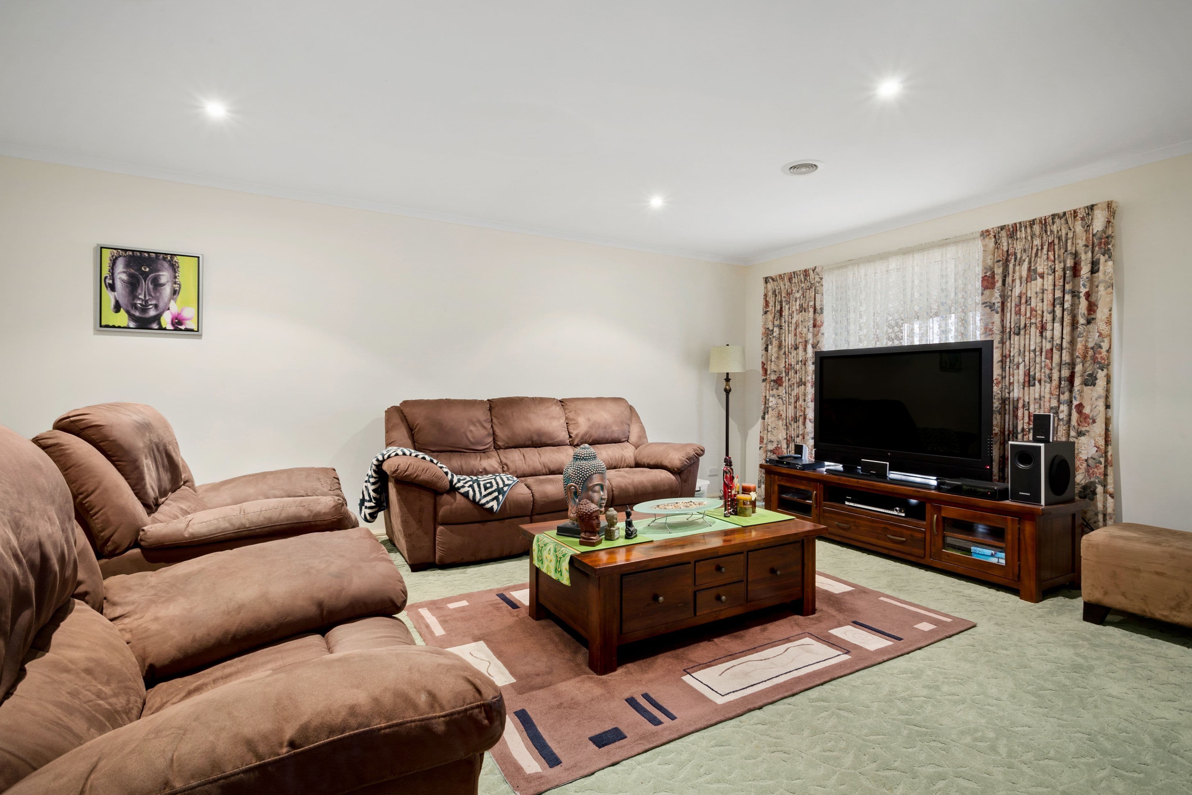 13 Pioneers Crescent, Pakenham VIC 3810, Pakenham - Thumbnail 3