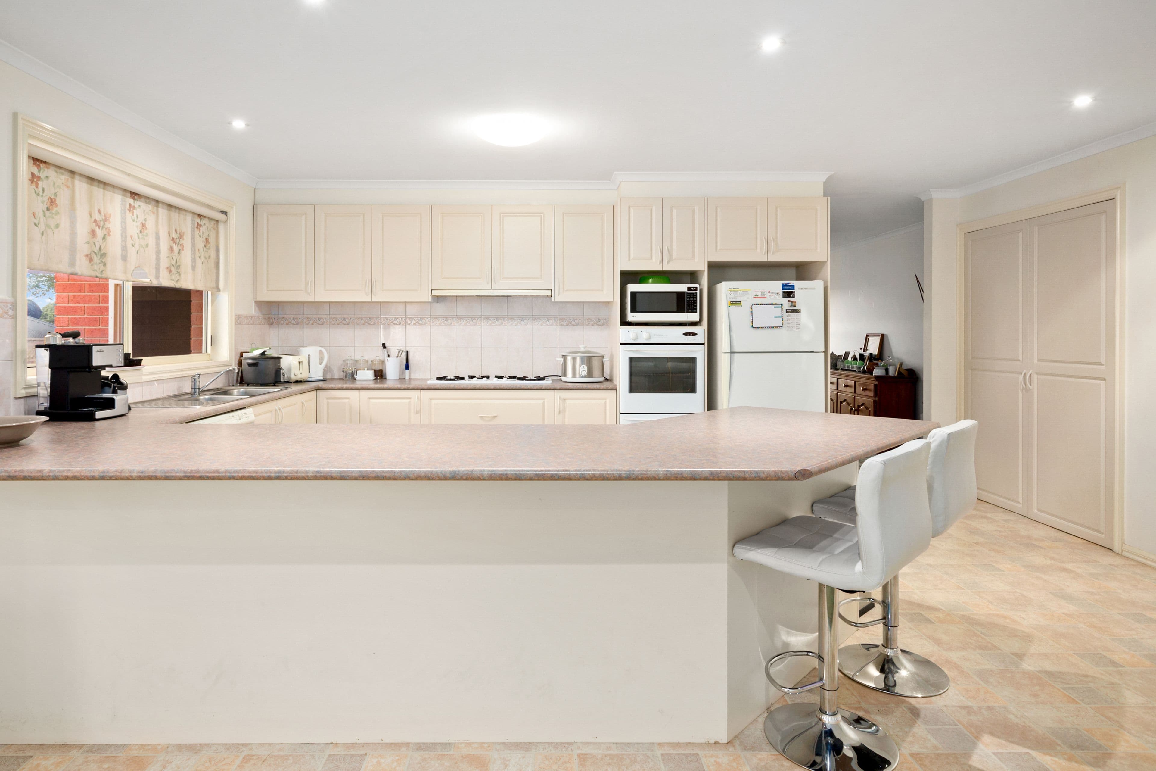 13 Pioneers Crescent, Pakenham VIC 3810, Pakenham - Thumbnail 7