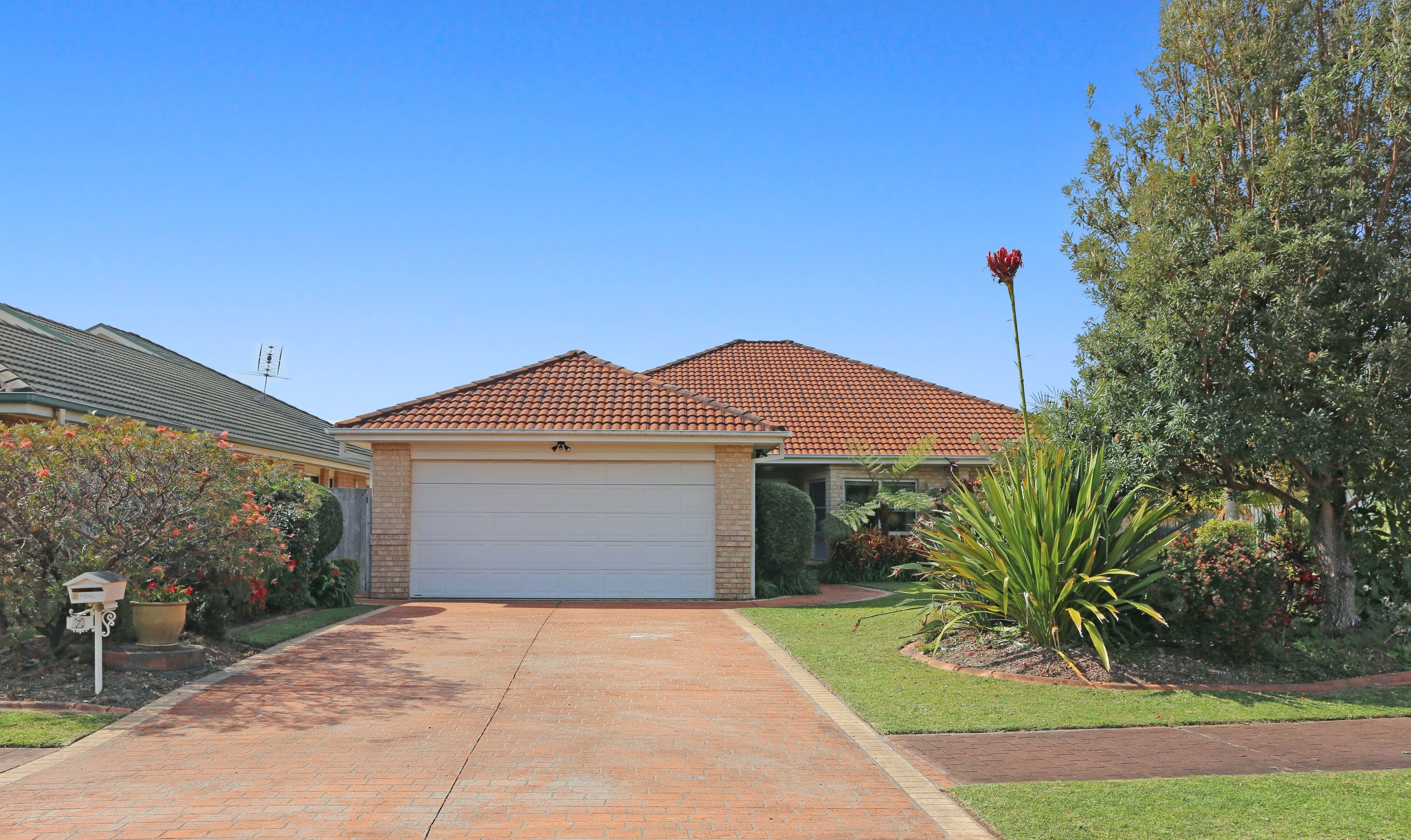 7 Admiralty Avenue, Tea Gardens NSW 2324, Tea Gardens - Thumbnail 2