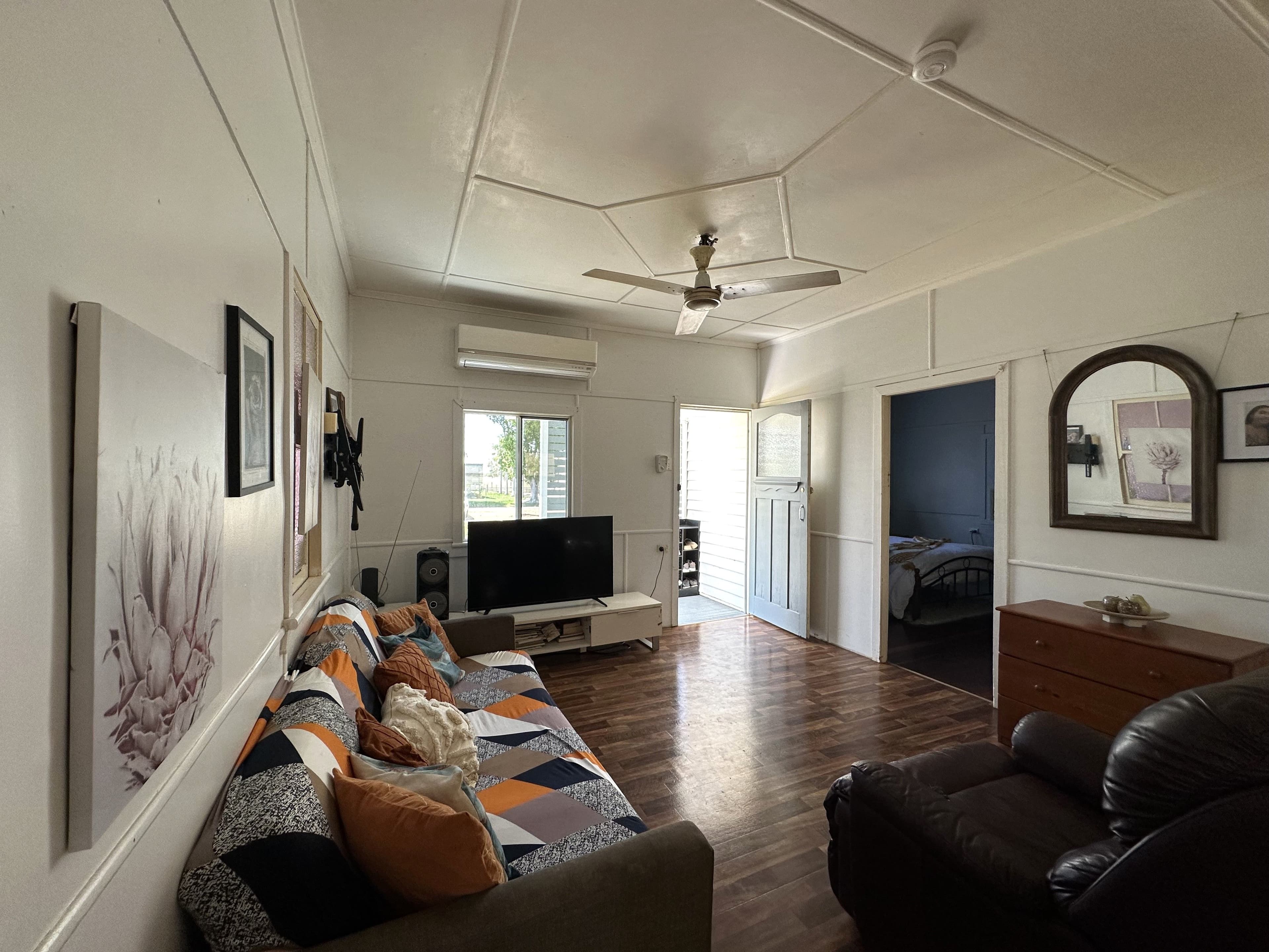 143 Cassowary Street, Longreach QLD 4730, Longreach - Thumbnail 2