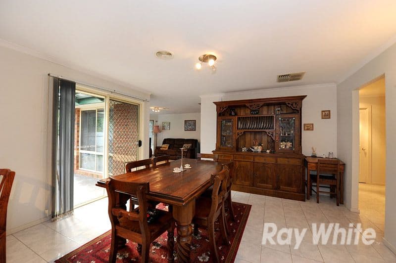 7 Tudor Court, NARRE WARREN VIC 3805, Narre Warren - Thumbnail 6