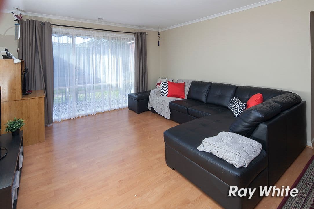 8 Norval Place, Langwarrin VIC 3910, Langwarrin - Thumbnail 2