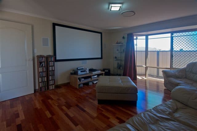 10 Marlowe Court, WESTBROOK QLD 4350, Westbrook - Thumbnail 5