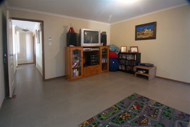 10 Marlowe Court, WESTBROOK QLD 4350, Westbrook - Thumbnail 7