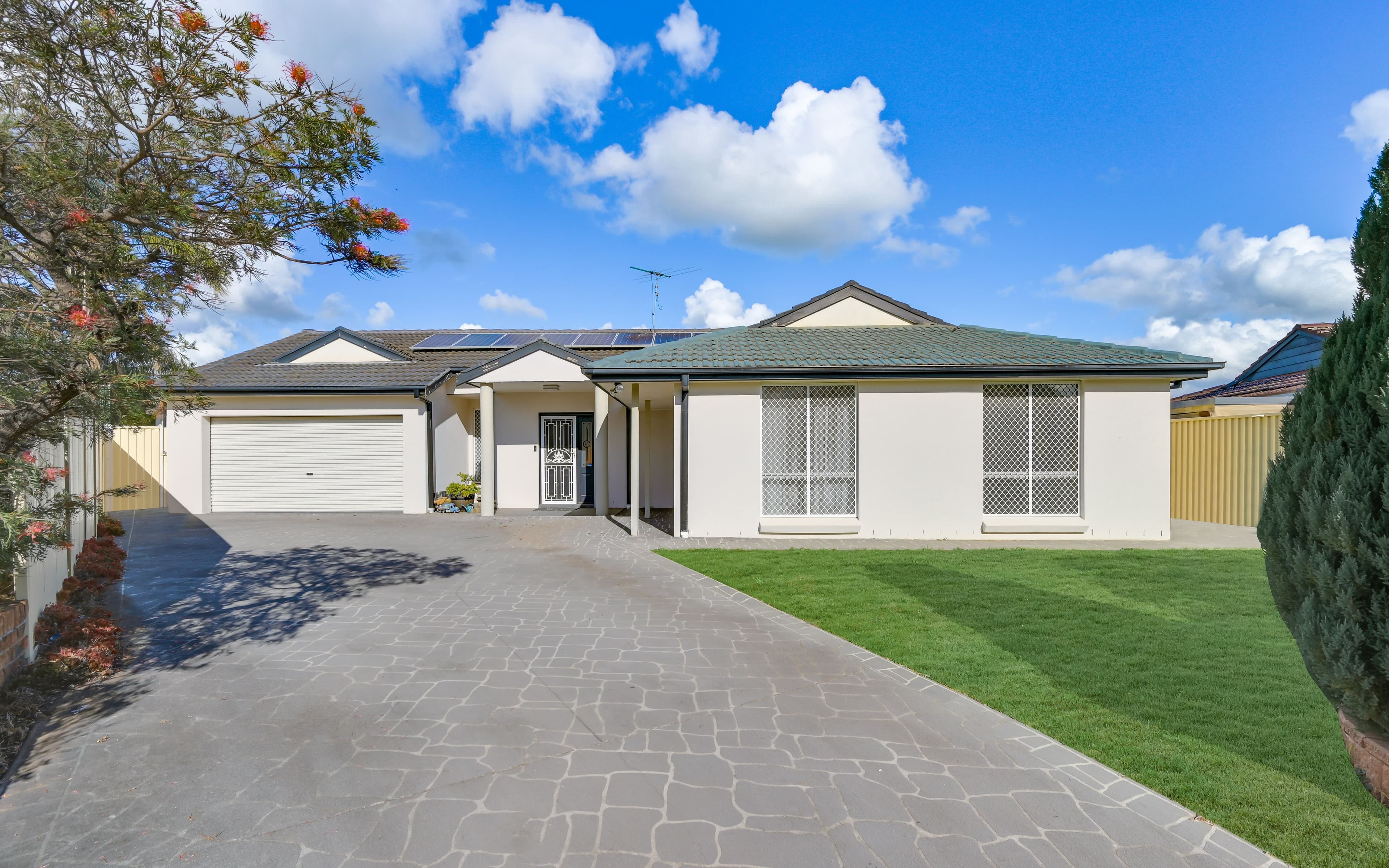 16 Seyton Place, Rosemeadow NSW 2560, Rosemeadow - Image 1