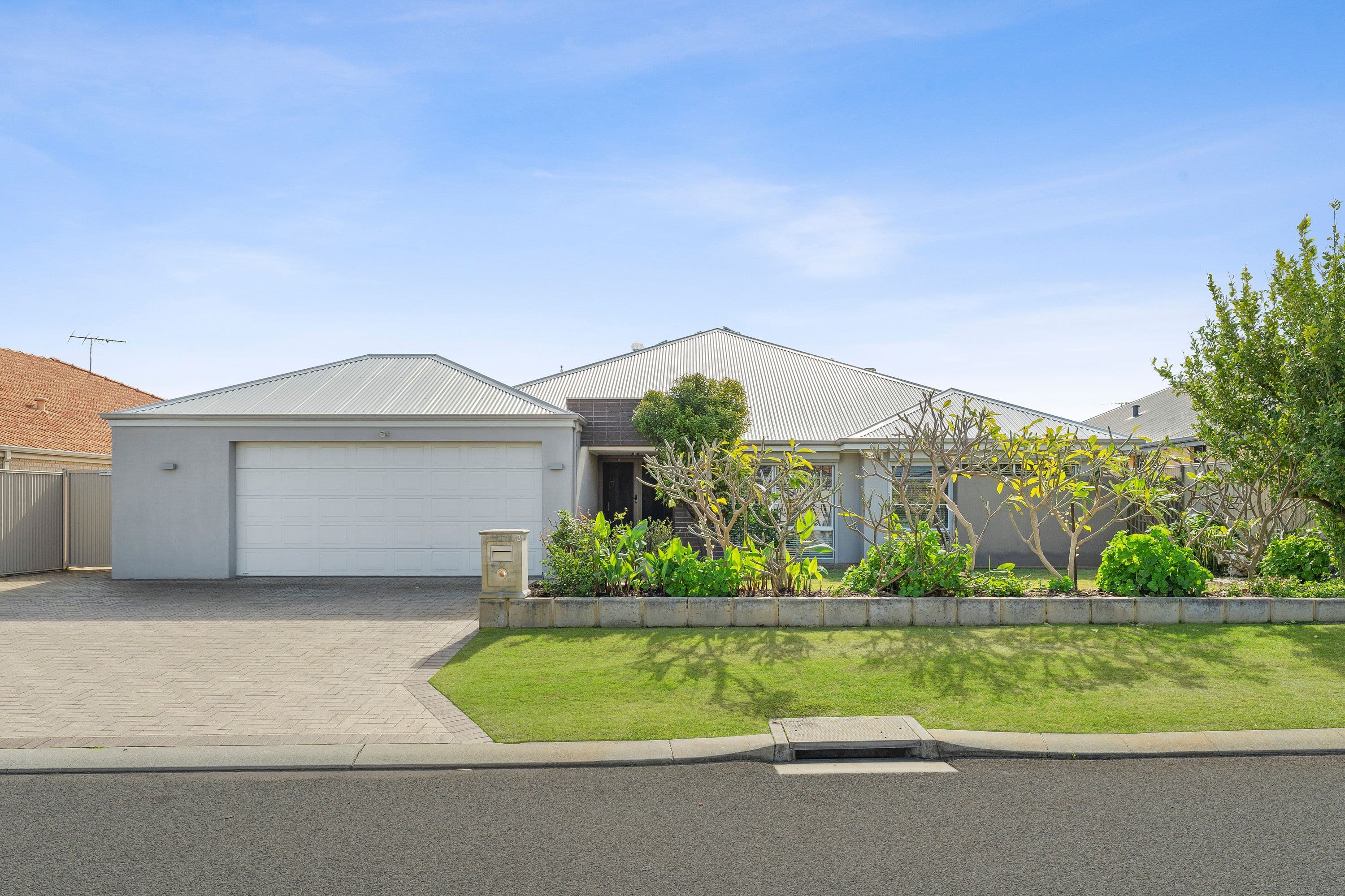 3 Ravenglass Crescent, Waikiki WA 6169, Waikiki - Image 1