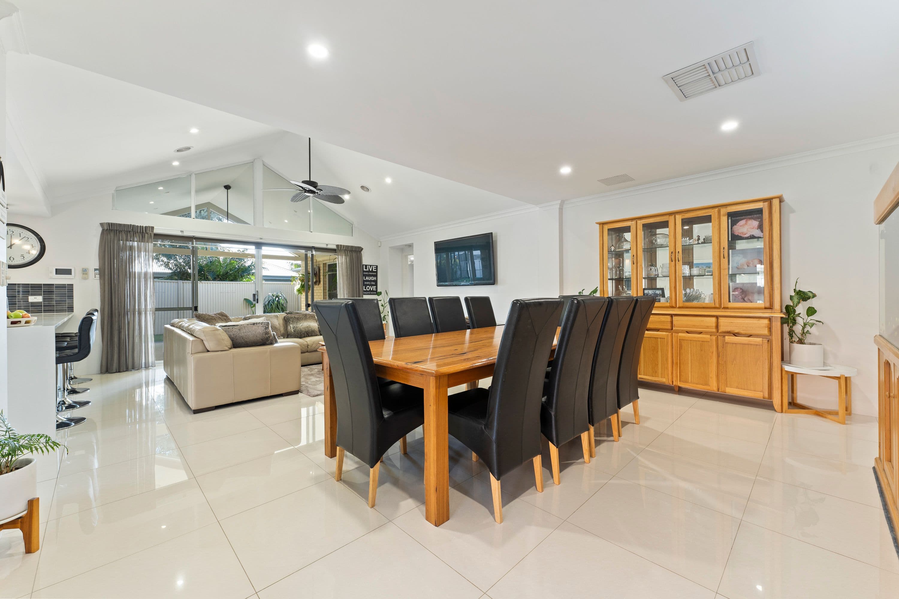 3 Ravenglass Crescent, Waikiki WA 6169, Waikiki - Thumbnail 6