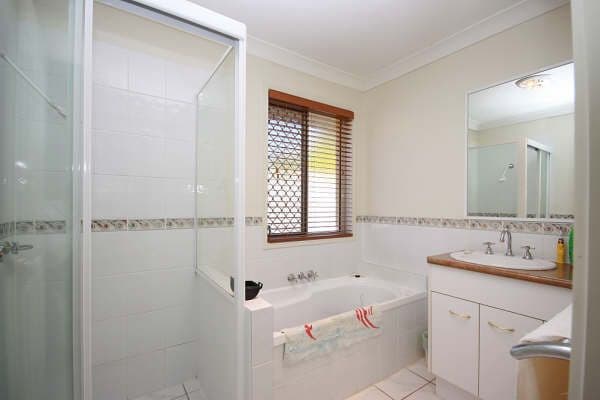 2 Greensborough Crescent, PARKWOOD QLD 4214, Parkwood - Thumbnail 8