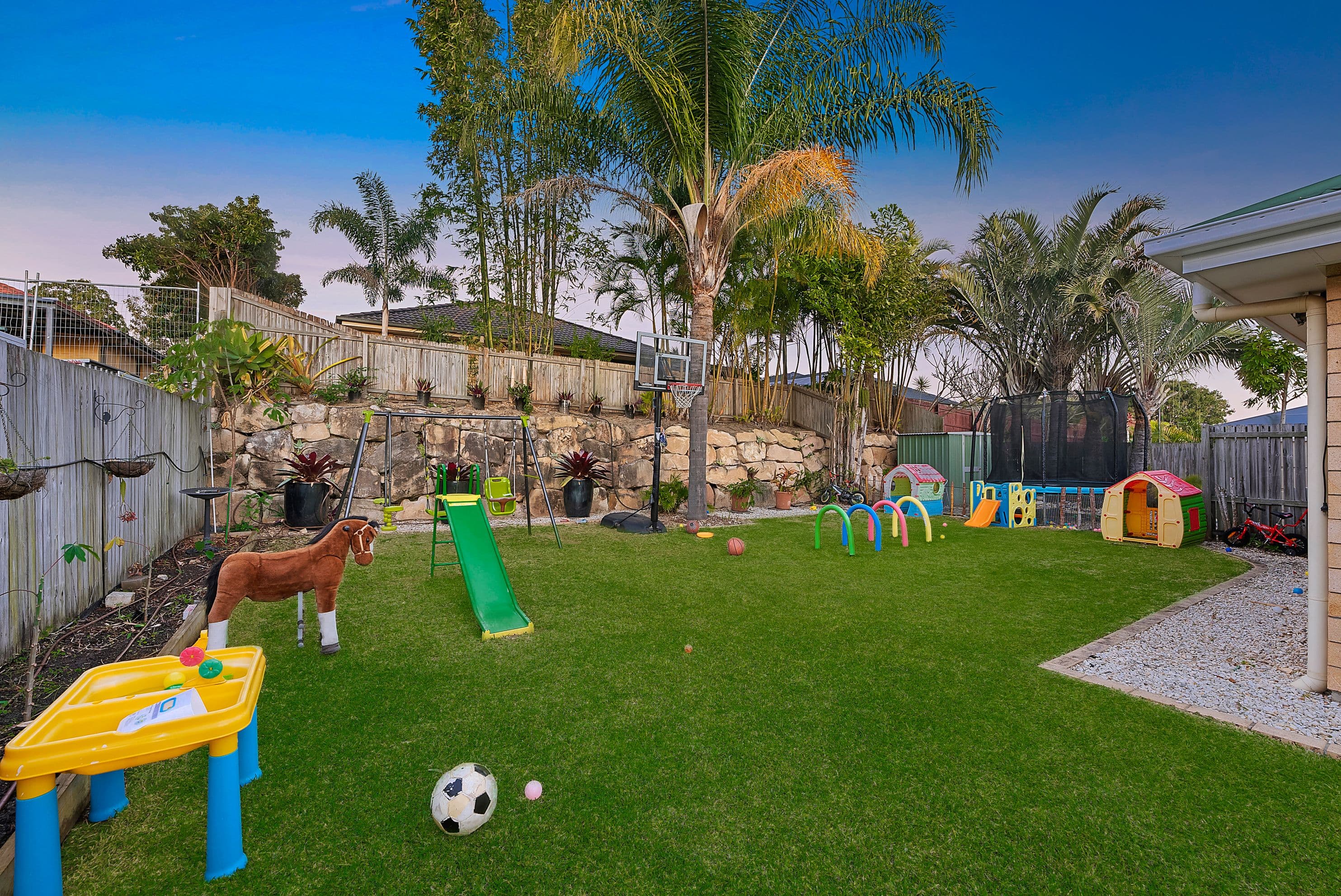 4 Cunningham Court, North Lakes QLD 4509, North Lakes - Thumbnail 2