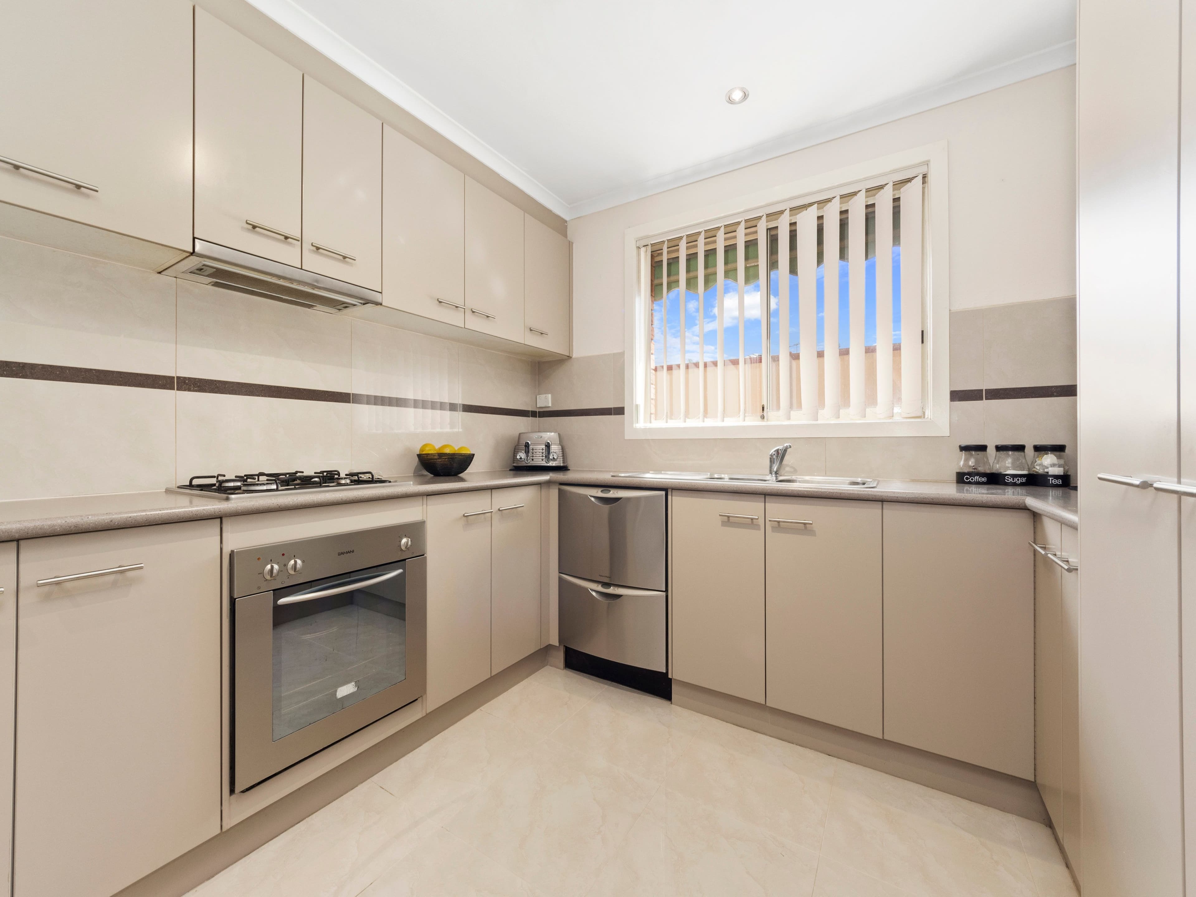18 Kingfisher Court, Werribee VIC 3030, Werribee - Thumbnail 6