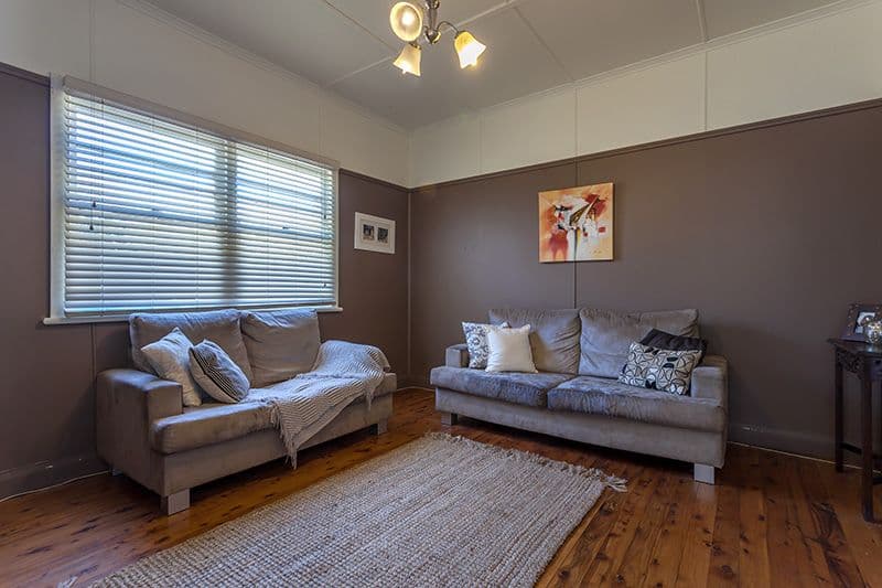 1 Victory Street, NEWTOWN QLD 4350, Newtown - Thumbnail 3