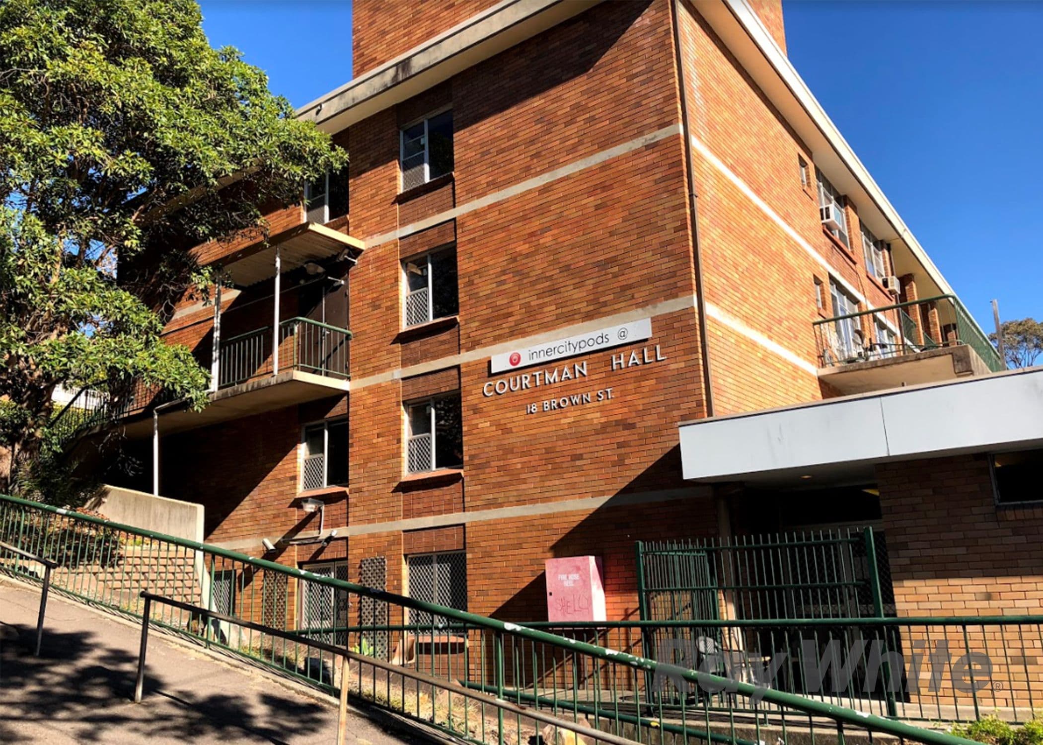 18 Brown Street, Newcastle NSW 2300, Newcastle - Thumbnail 2