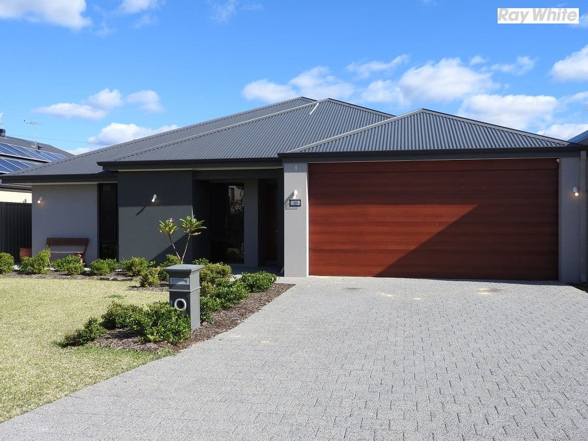38 Wycliffe Turn, Piara Waters WA 6112, Piara Waters - Thumbnail 2