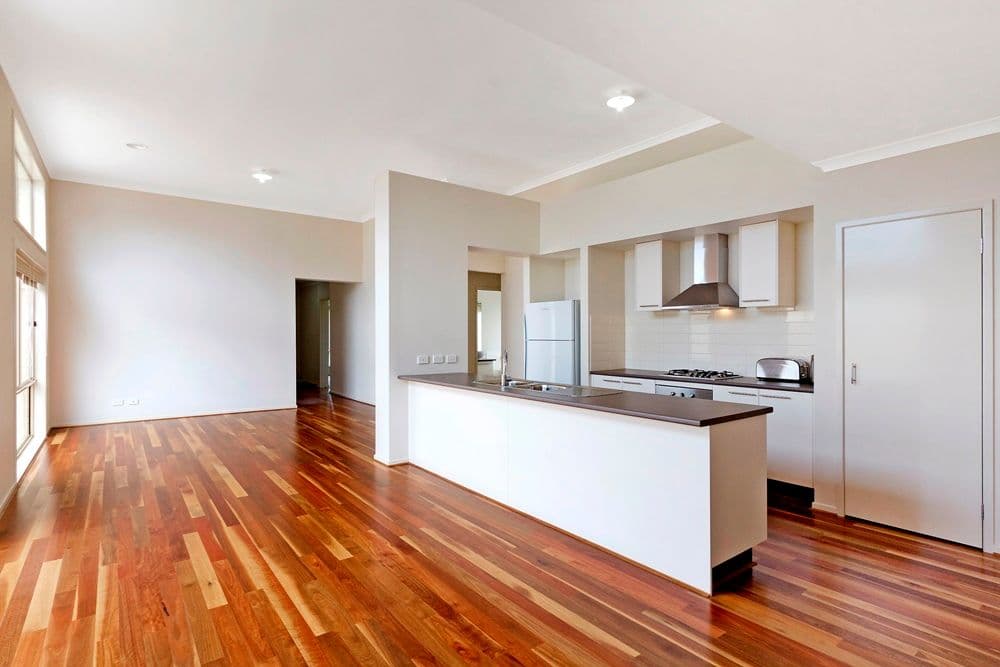 38 Dunlin Crescent, WILLIAMS LANDING VIC 3027, Williams Landing - Thumbnail 2