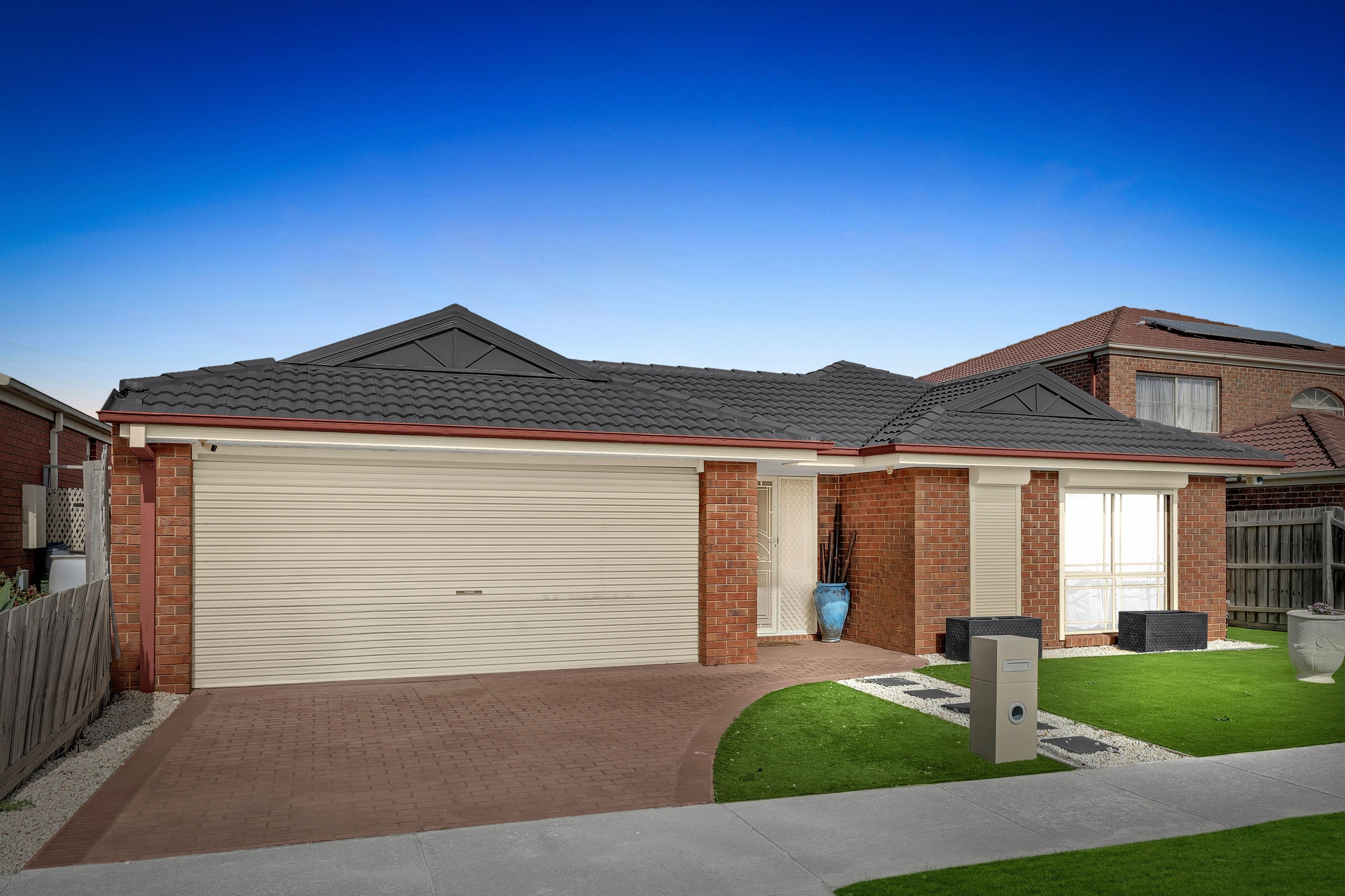 48 Lauren Drive, Hampton Park VIC 3976, Hampton Park - Thumbnail 2