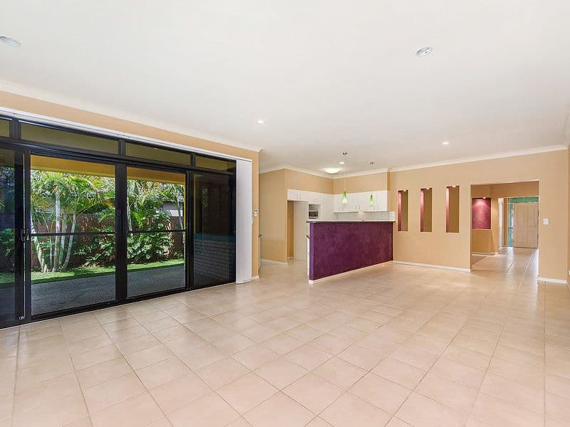 18 Ontario Court, Oxenford QLD 4210, Oxenford - Thumbnail 4