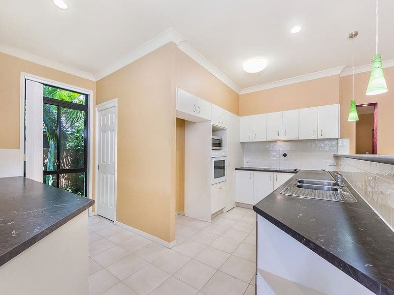 18 Ontario Court, Oxenford QLD 4210, Oxenford - Thumbnail 5