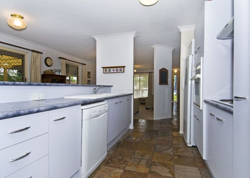 10 Longmorn Crescent, MERRIMAC QLD 4226, Merrimac - Thumbnail 8