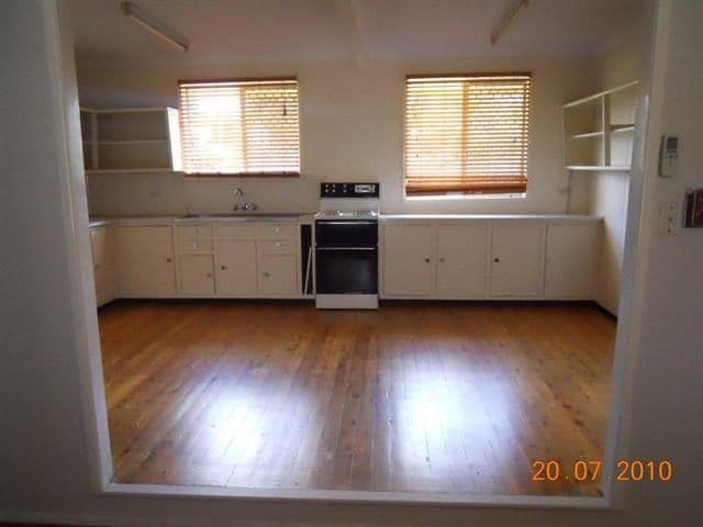 87 Drayton Road, HARRISTOWN QLD 4350, Harristown - Thumbnail 5