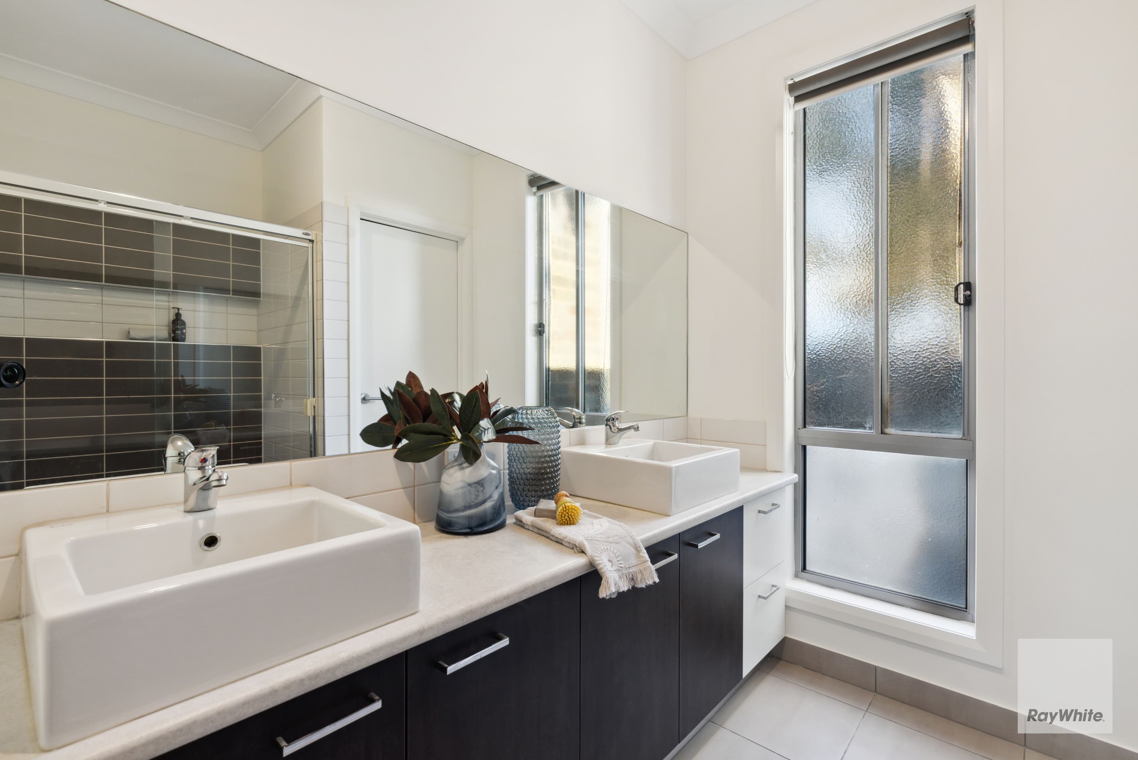 12 Illawarra Circuit, Taylors Hill VIC 3037, Taylors Hill - Thumbnail 4