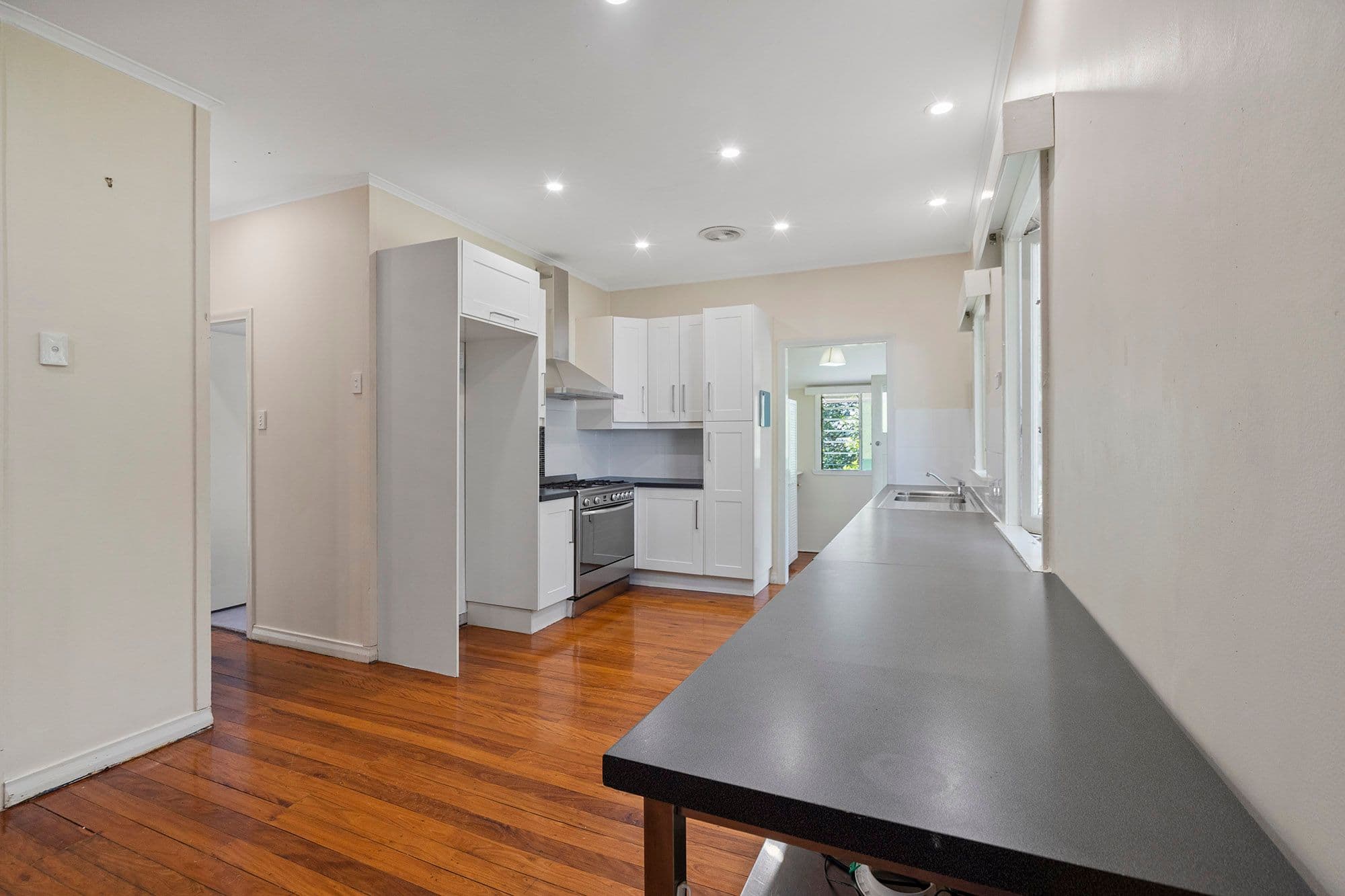 11 Inge Street, Mount Gravatt QLD 4122, Mount Gravatt - Thumbnail 4