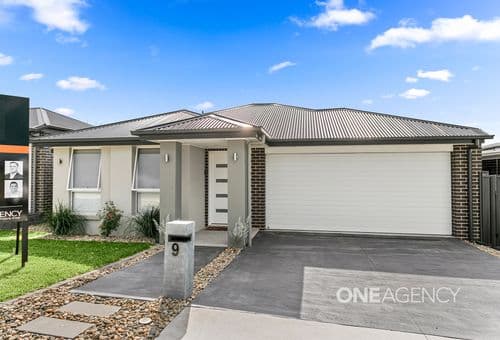 9 Dairyman Place, Calderwood, Calderwood - Image 1