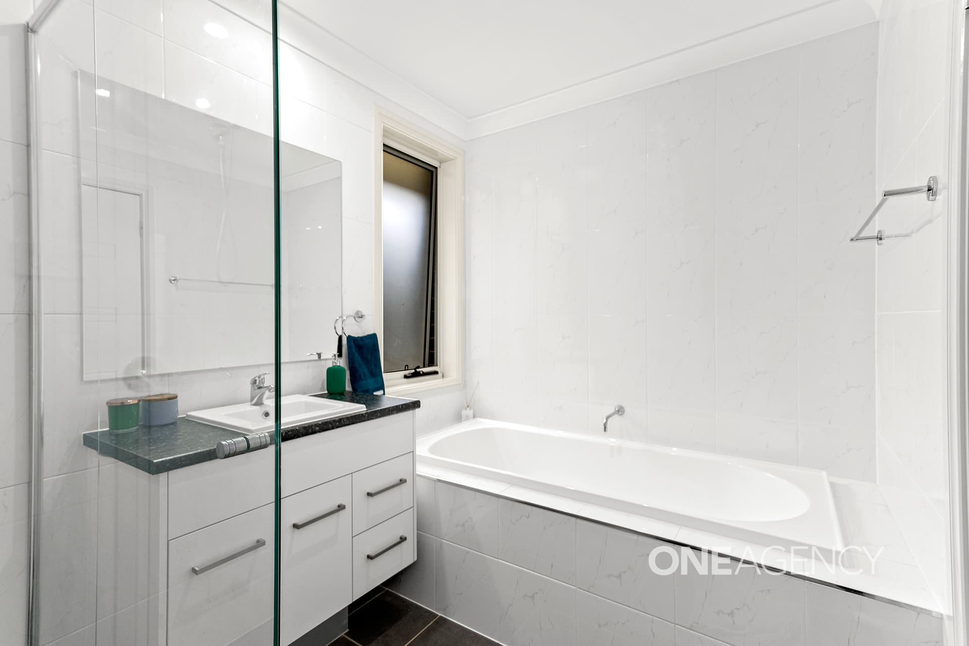 9 Dairyman Place, Calderwood, Calderwood - Thumbnail 7