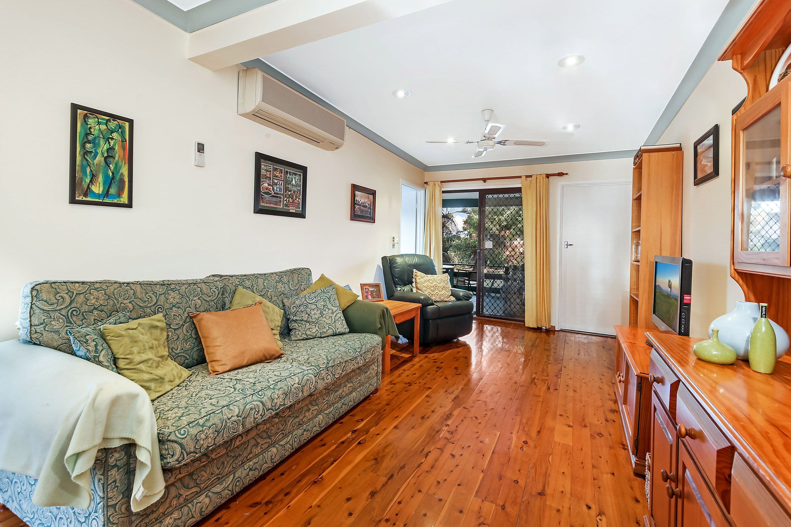 51 Robertson Road, Bass Hill - Thumbnail 2
