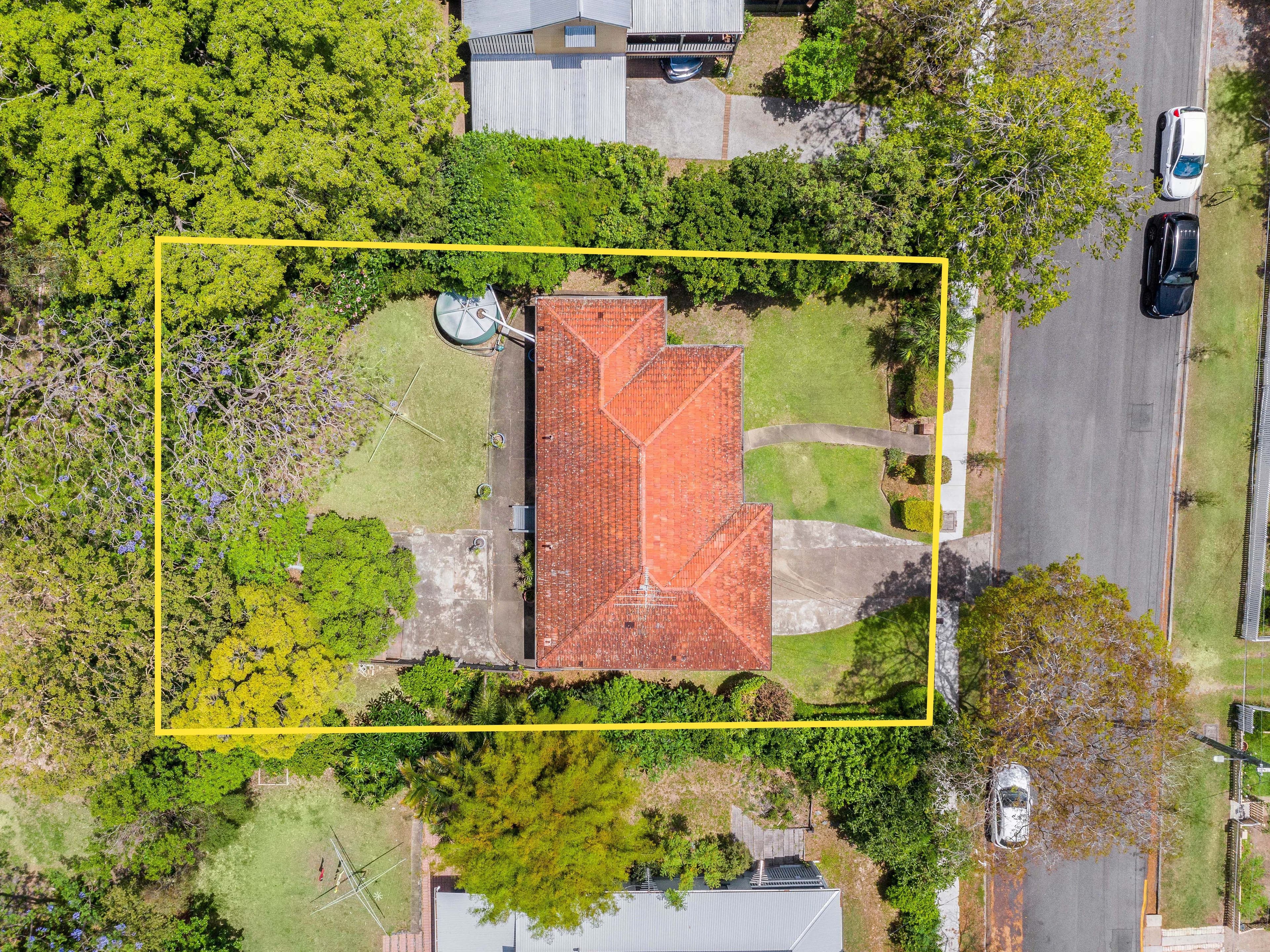 27 Jackson Street, Indooroopilly QLD 4068, Indooroopilly - Thumbnail 2