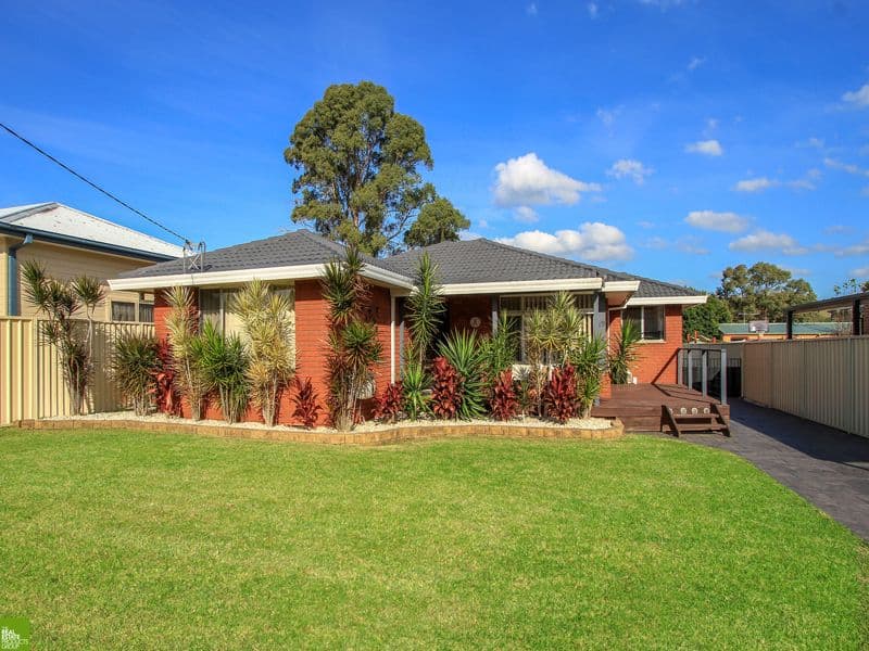 19 Hopetoun Street, Oak Flats NSW 2529, Oak Flats - Image 1
