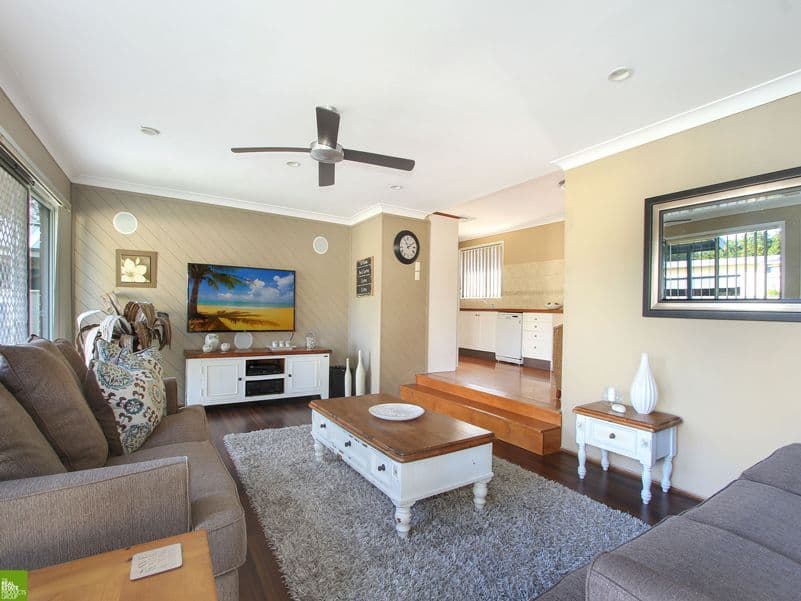 19 Hopetoun Street, Oak Flats NSW 2529, Oak Flats - Thumbnail 2