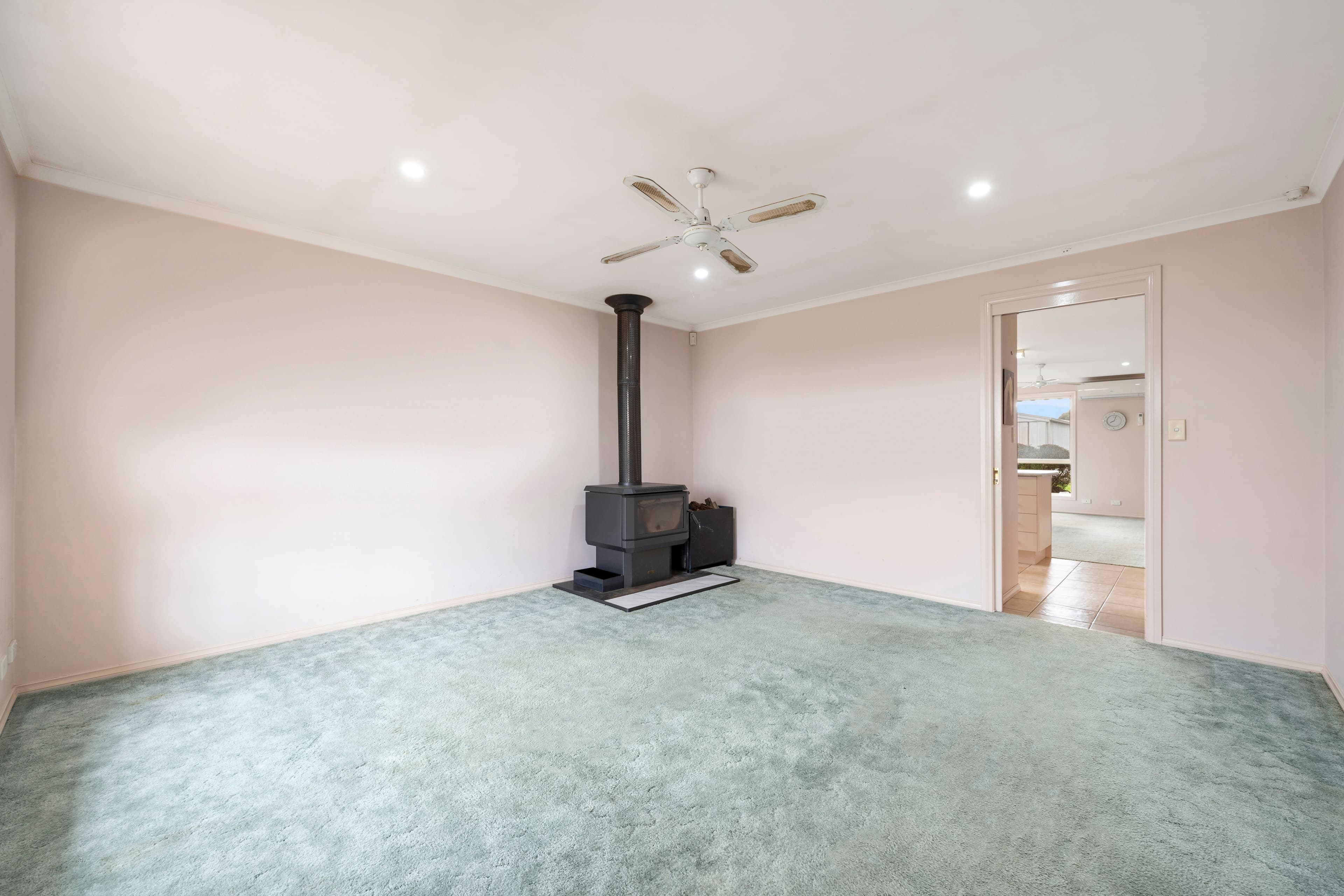 10 McLennan Avenue, Maddingley VIC 3340, Maddingley - Thumbnail 4