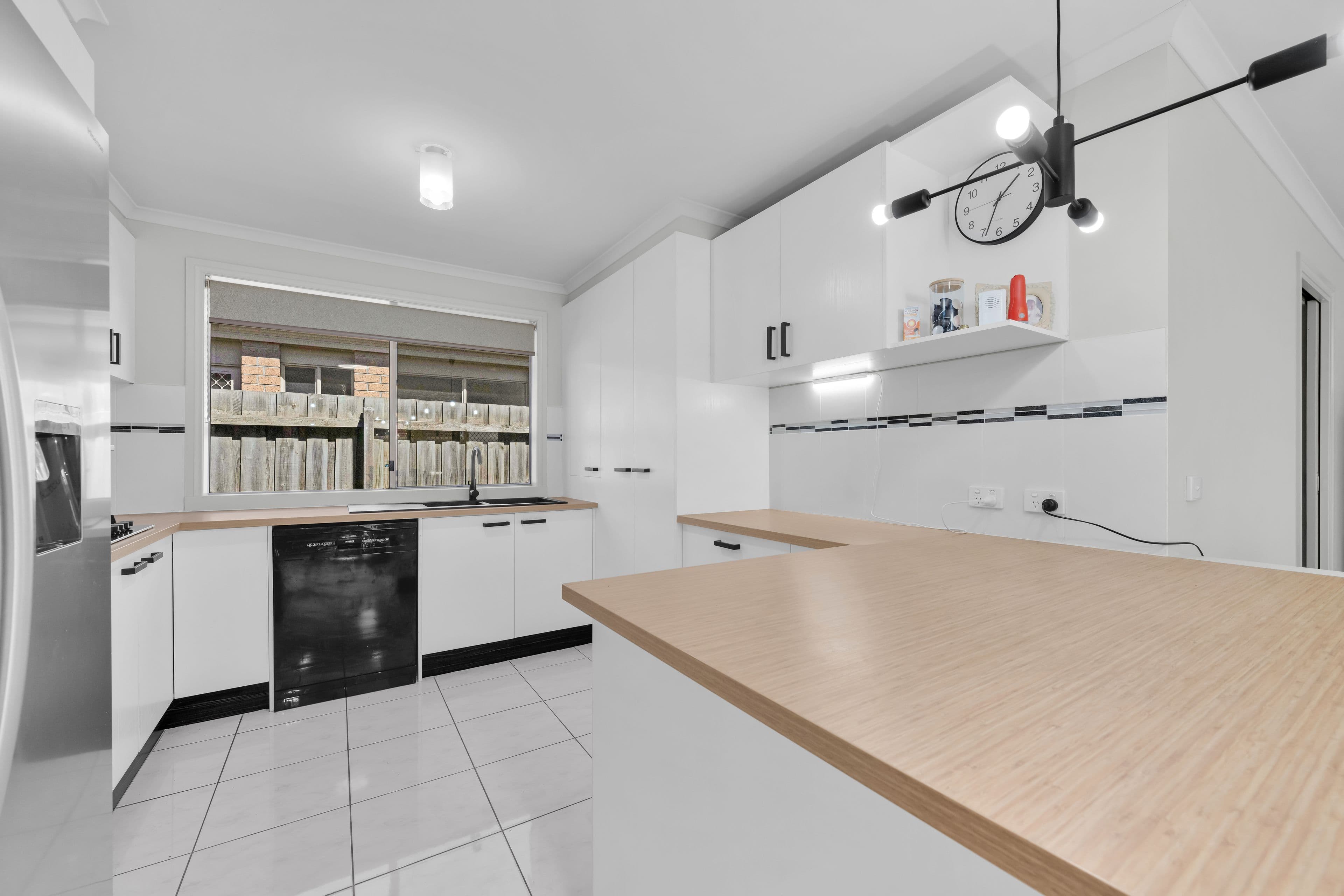 16 Omega Street, Carrum Downs VIC 3201, Carrum Downs - Thumbnail 2