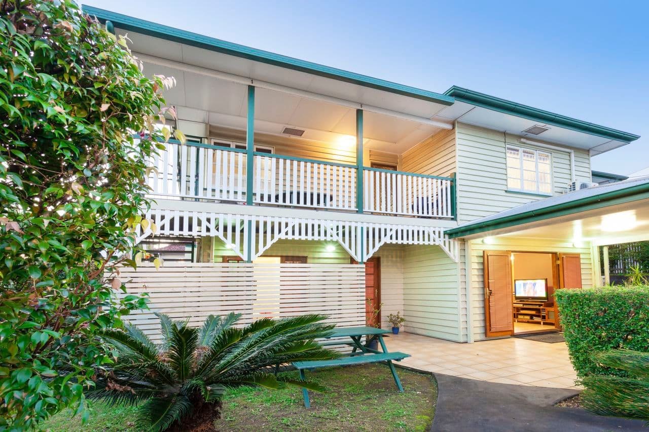 2 Murton Avenue, HOLLAND PARK QLD 4121, Holland Park - Image 1