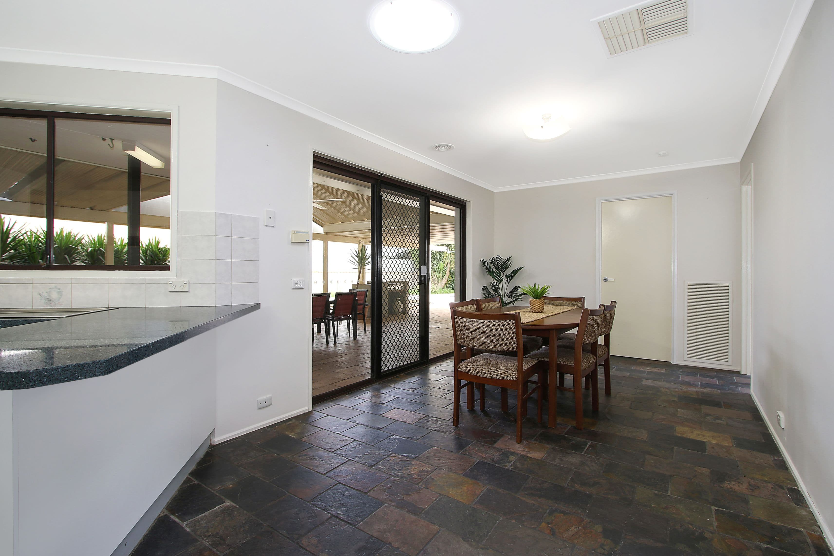 3 Hanlon Court, West Wodonga VIC 3690, West Wodonga - Thumbnail 5