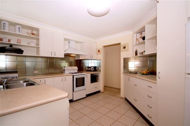 20 Wuth Street, DARLING HEIGHTS QLD 4350, Darling Heights - Thumbnail 2