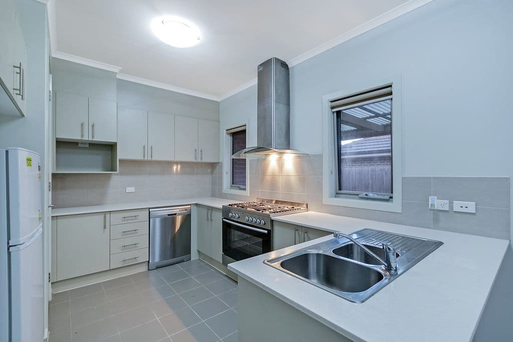 52 Broadleaf Drive, EPPING VIC 3076, Epping - Thumbnail 2