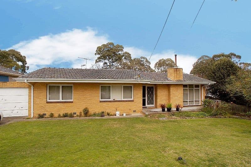 10 Marbray Drive, GLEN WAVERLEY VIC 3150, Glen Waverley - Image 1