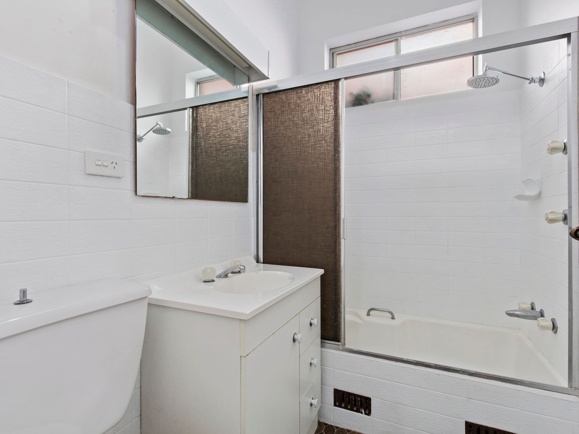 35 Connells Point Road, South Hurstville NSW 2221, South Hurstville - Thumbnail 6