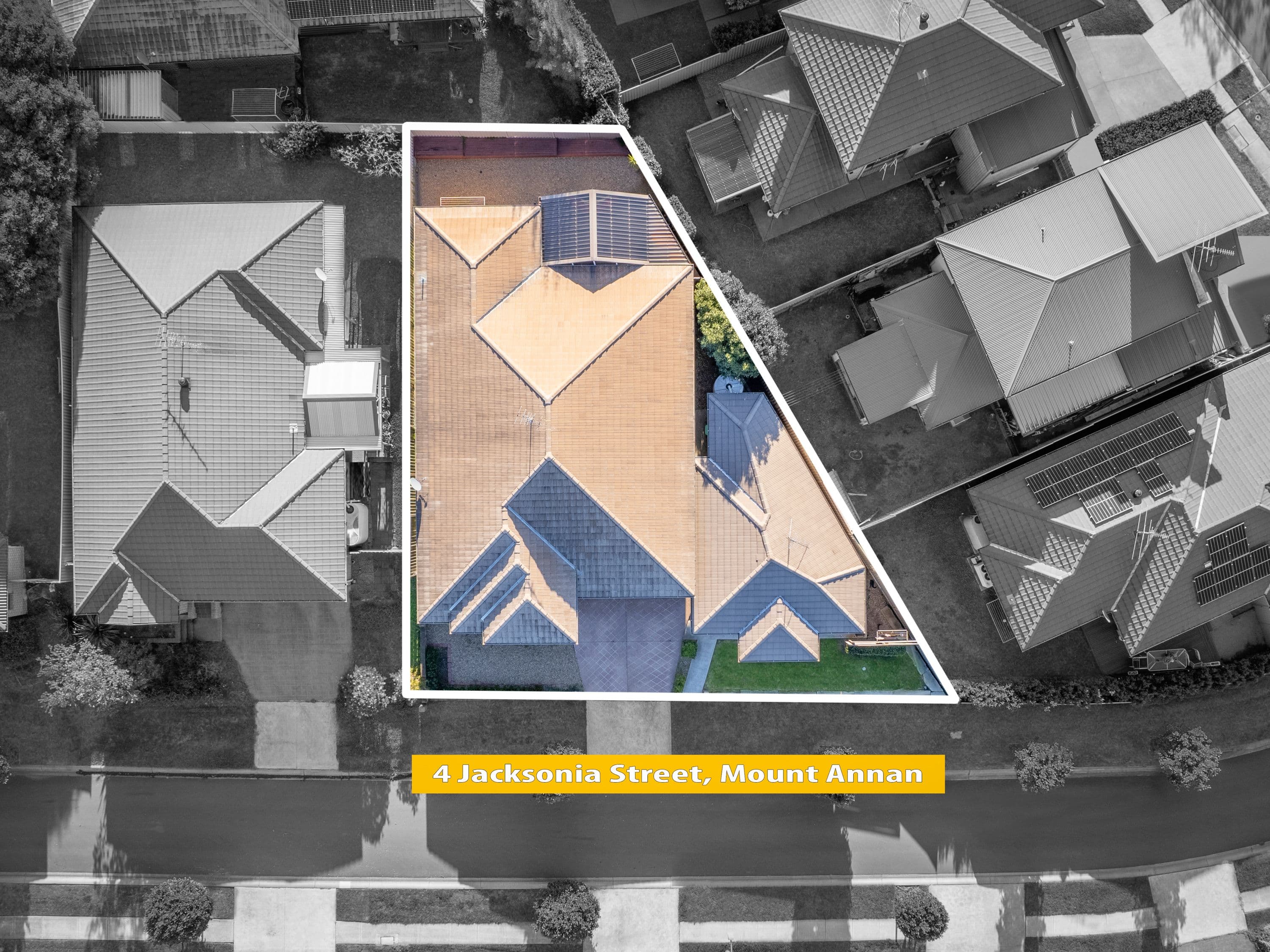 4 Jacksonia Street, Mount Annan NSW 2567, Mount Annan - Thumbnail 2