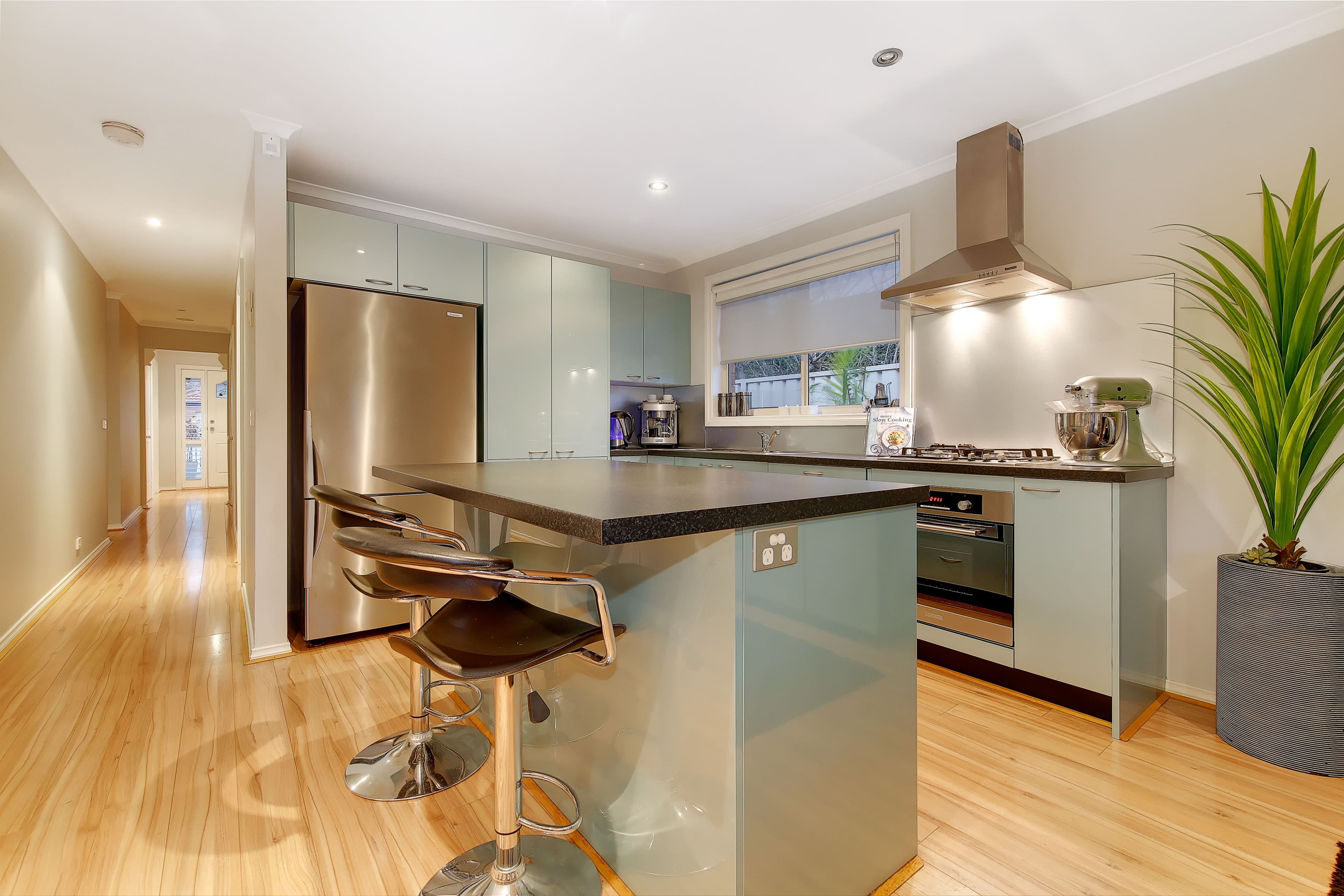 42 Milburn Circuit, Caroline Springs VIC 3023, Caroline Springs - Thumbnail 7