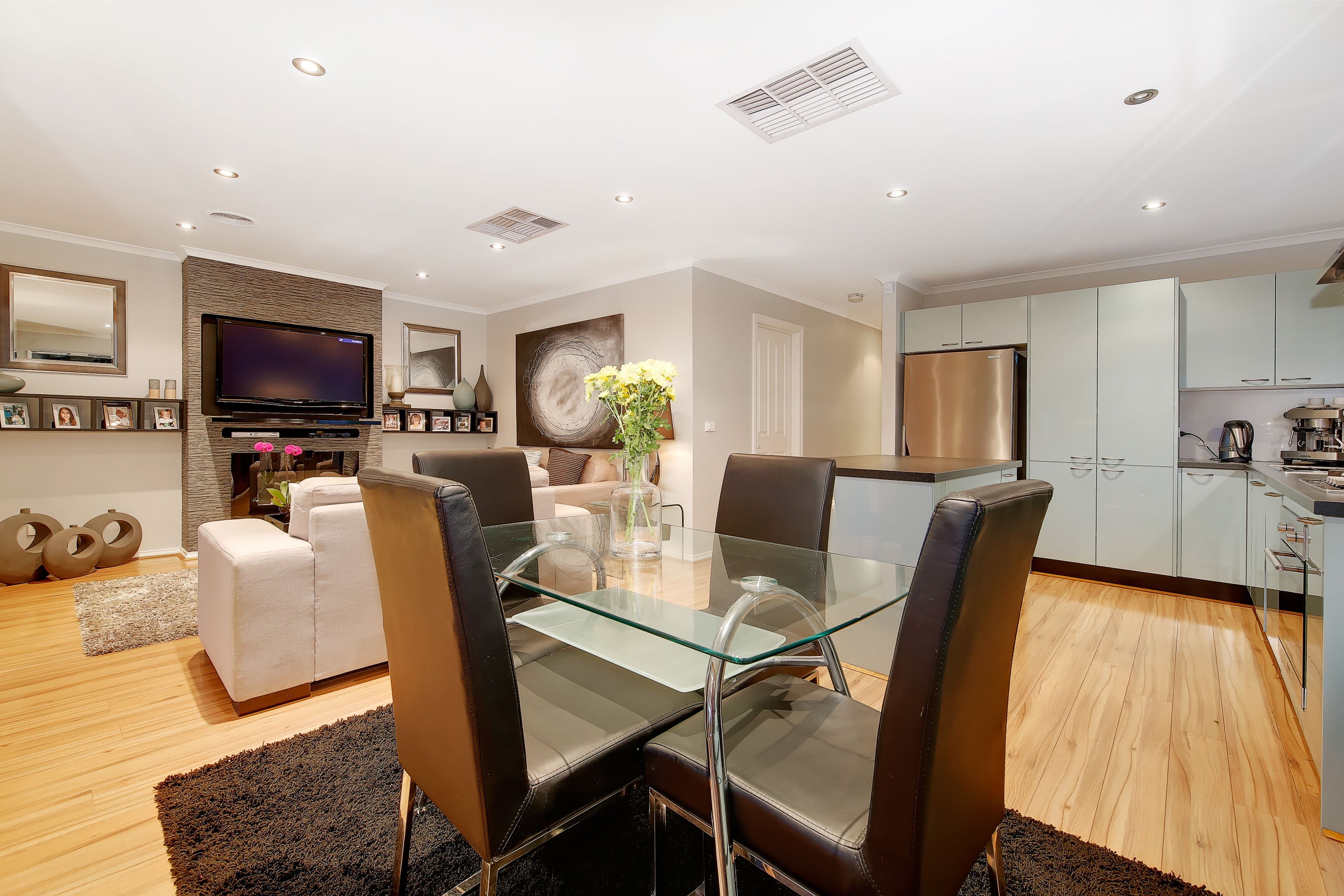 42 Milburn Circuit, Caroline Springs VIC 3023, Caroline Springs - Thumbnail 8