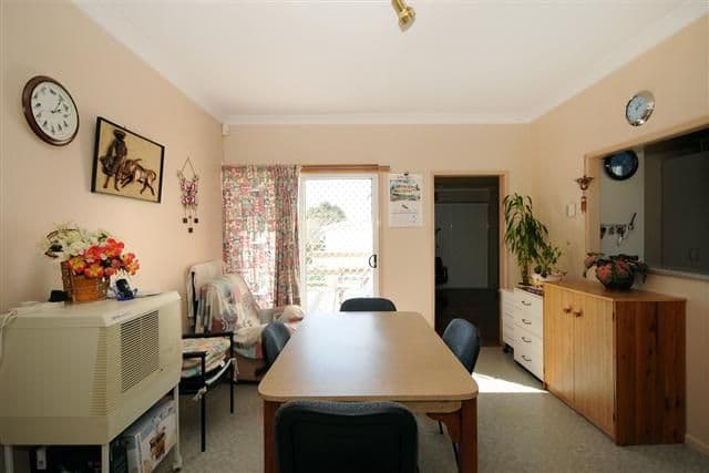 243 Campbell Street, NEWTOWN QLD 4350, Newtown - Thumbnail 3