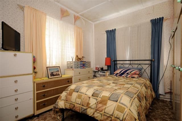 243 Campbell Street, NEWTOWN QLD 4350, Newtown - Thumbnail 5