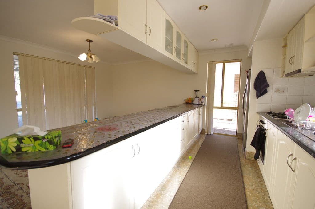 8 Foxglove Gardens, Mirrabooka WA 6061, Mirrabooka - Thumbnail 6