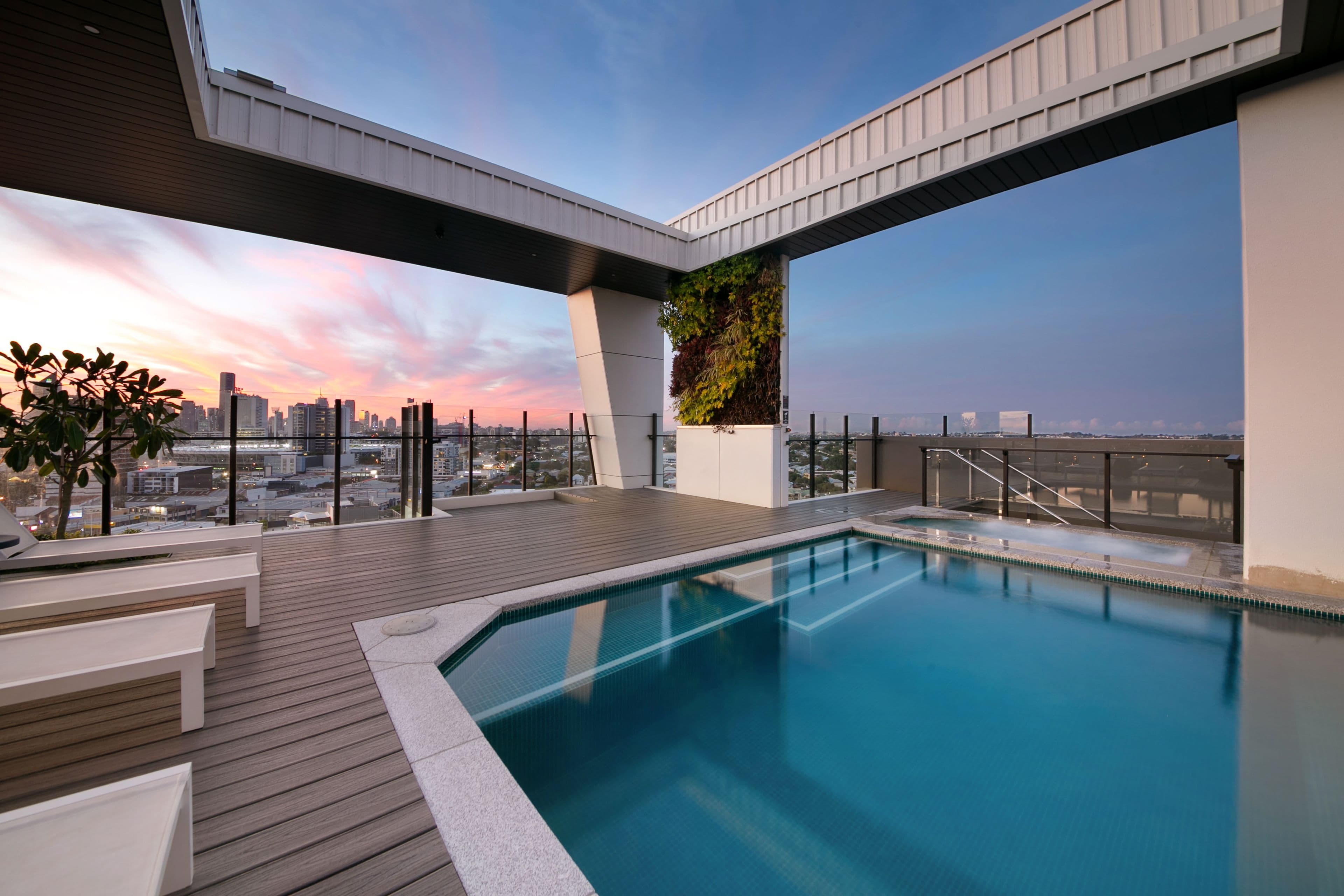148 Logan Road, Woolloongabba QLD 4102, Woolloongabba - Image 1