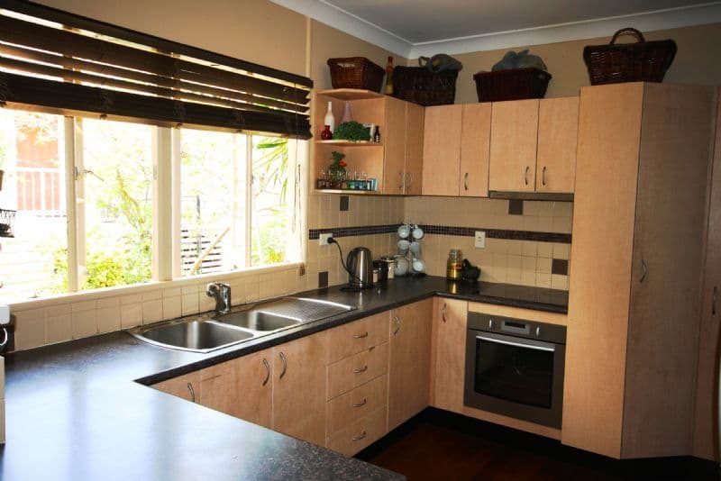 97 Toohey Road, TARRAGINDI QLD 4121, Tarragindi - Thumbnail 5