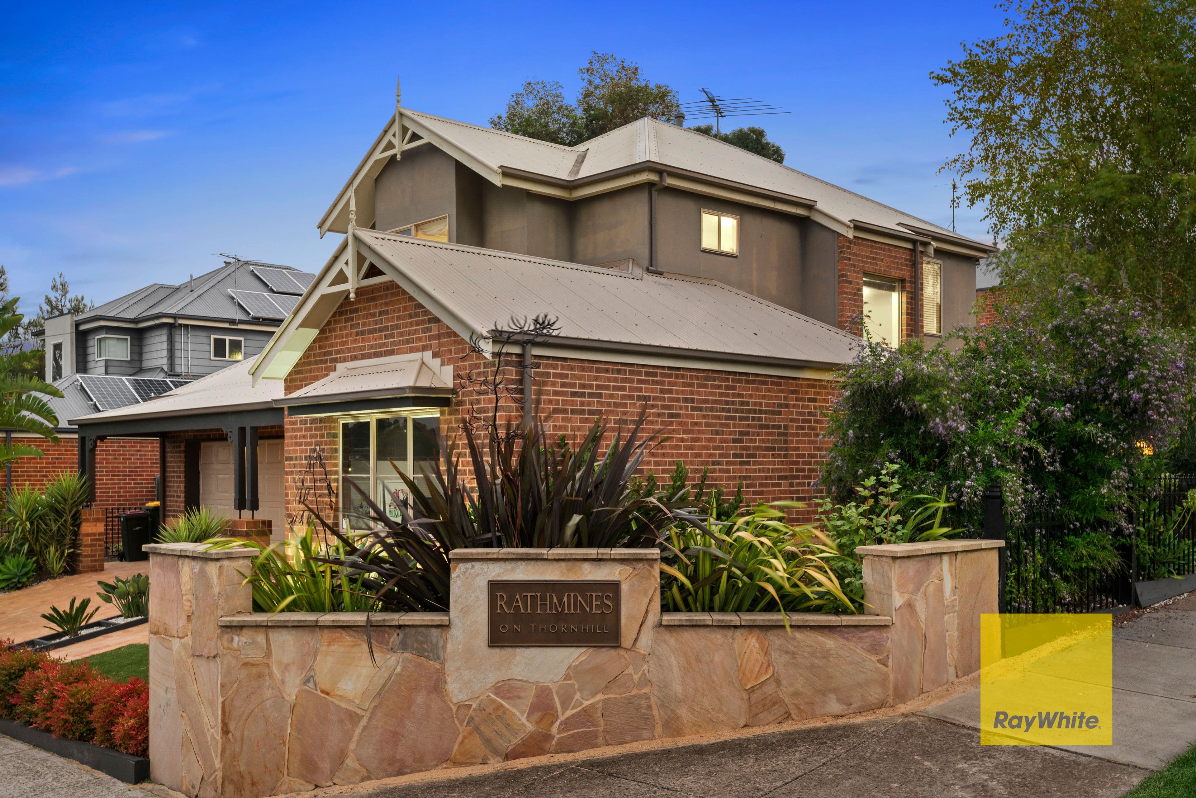1 Rathmines Place, Highton VIC 3216, Highton - Thumbnail 2