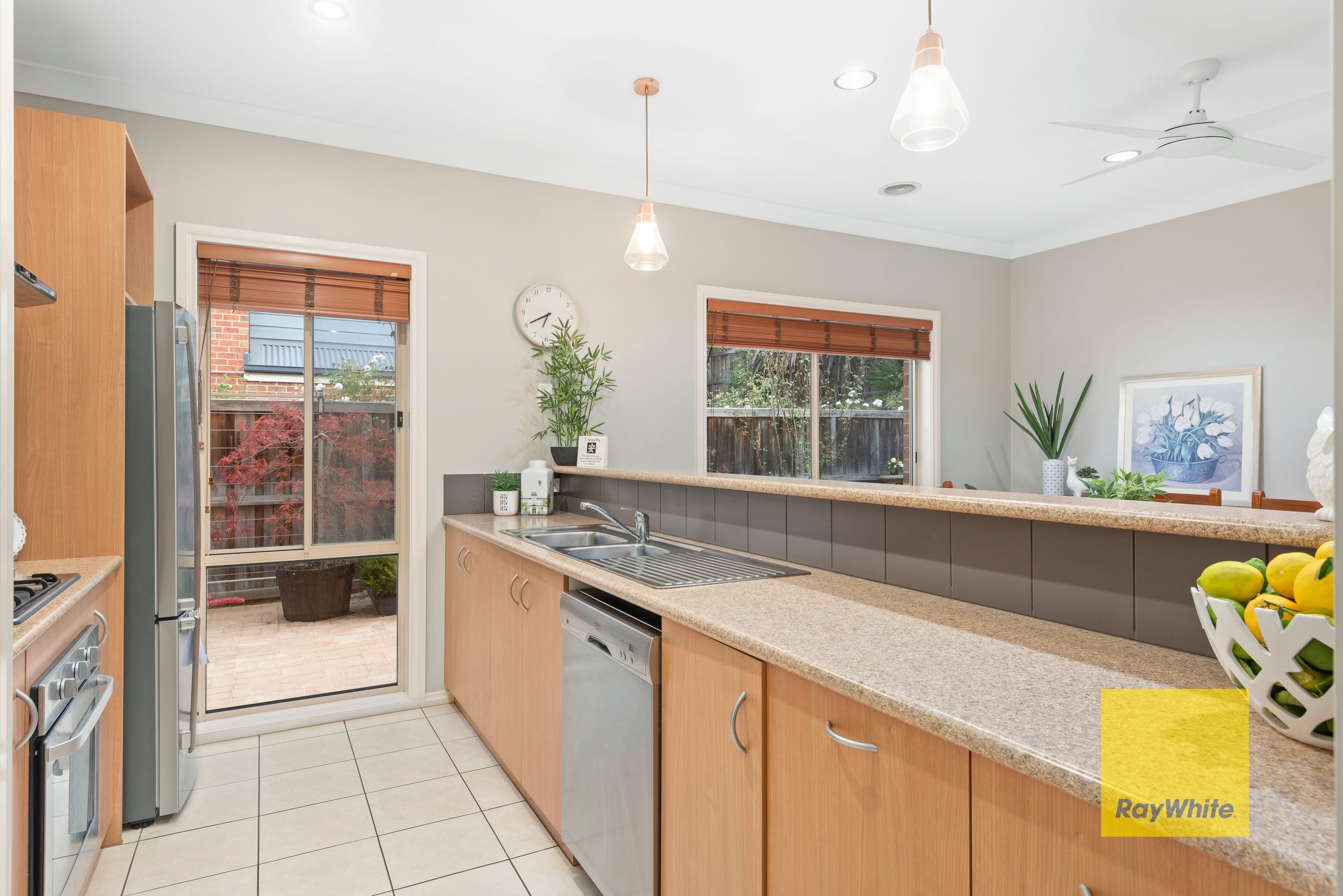 1 Rathmines Place, Highton VIC 3216, Highton - Thumbnail 3