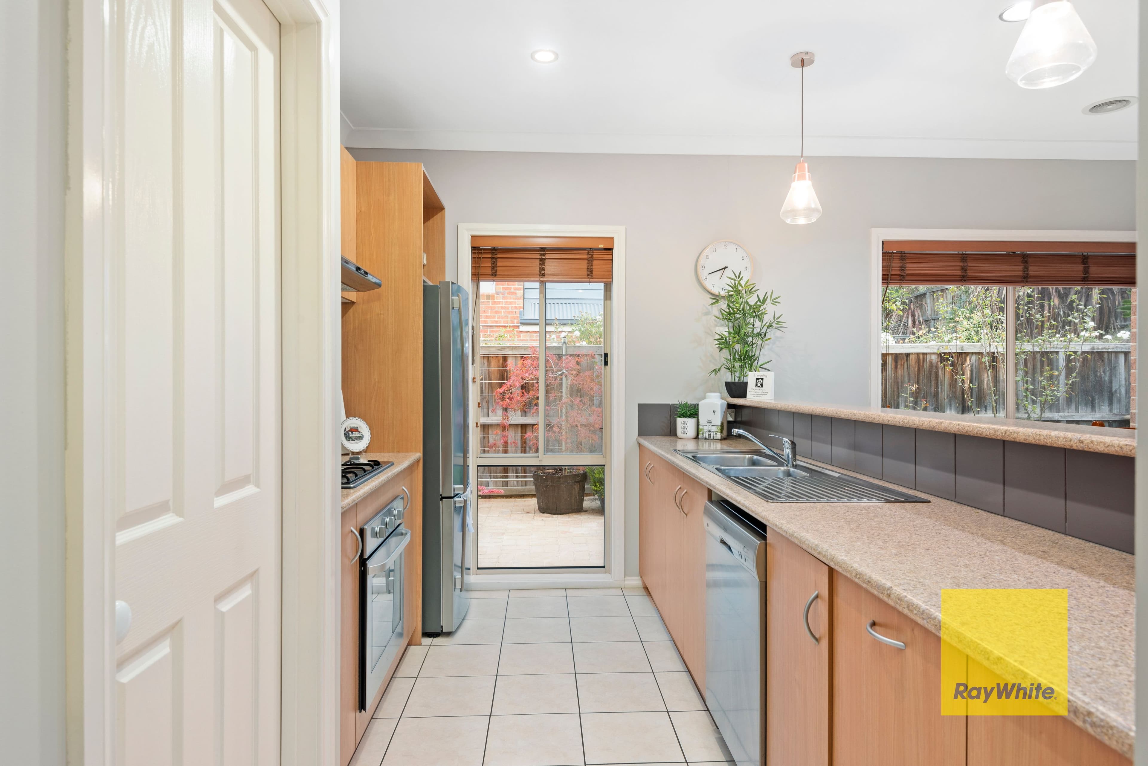 1 Rathmines Place, Highton VIC 3216, Highton - Thumbnail 4